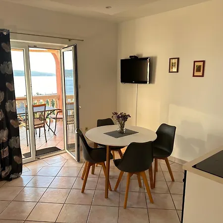 Apartment Zuzic *