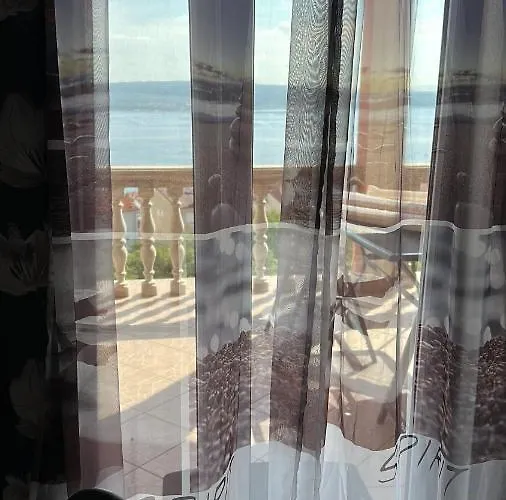 アパート Zuzic *